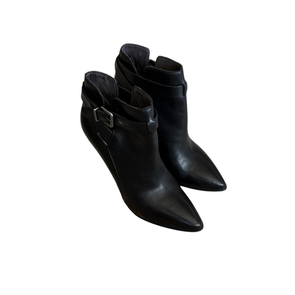 Women's Black Leather Ankle Boots - Picture 2 of 10